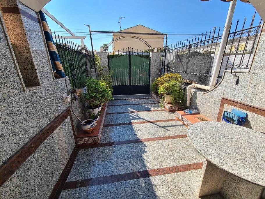 Marble Manor Guest House Los Alcázares Exterior photo