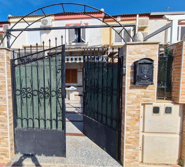 Marble Manor Guest House Los Alcázares Exterior photo